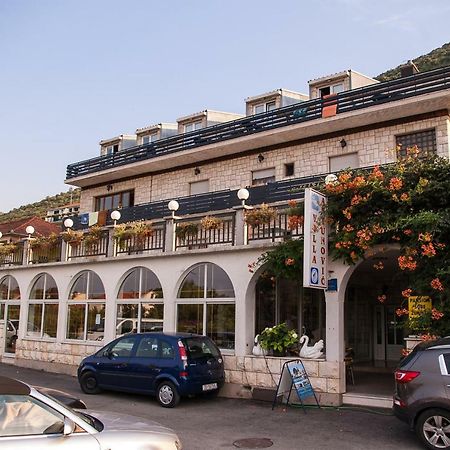 Pansion Antunovic Hotel เทรอปาย ภายนอก รูปภาพ